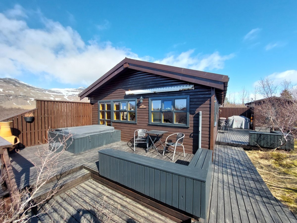 Bláskógar 4, í Svarfhólsskógi, í Hvalfjarðarsveit